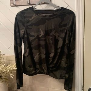 Old Navy - Dark green camouflage, workout shirt, long sleeve, size M